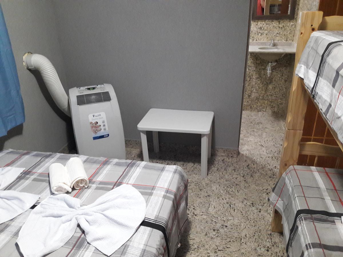 Hostel Falcao-Suites Privativas Com Ar Condicionado Rio das Ostras Dış mekan fotoğraf