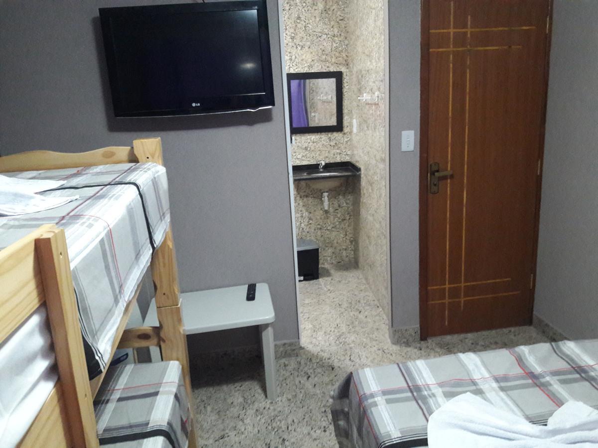 Hostel Falcao-Suites Privativas Com Ar Condicionado Rio das Ostras Dış mekan fotoğraf