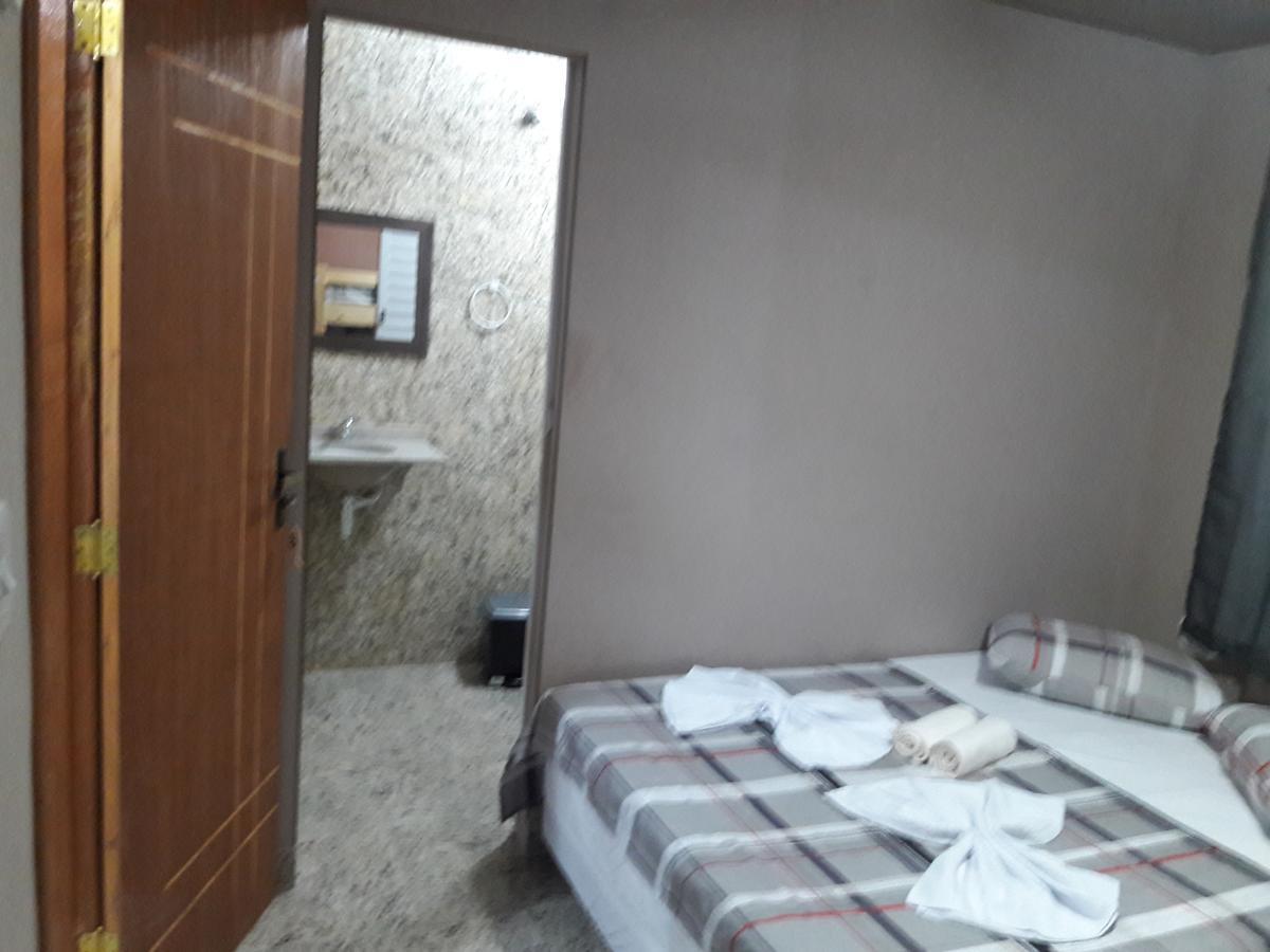 Hostel Falcao-Suites Privativas Com Ar Condicionado Rio das Ostras Dış mekan fotoğraf