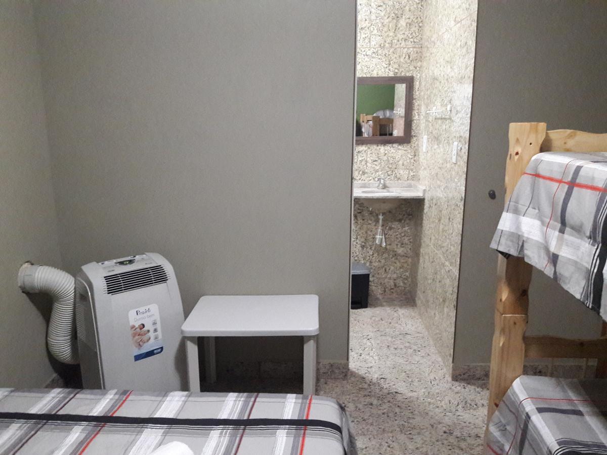 Hostel Falcao-Suites Privativas Com Ar Condicionado Rio das Ostras Dış mekan fotoğraf